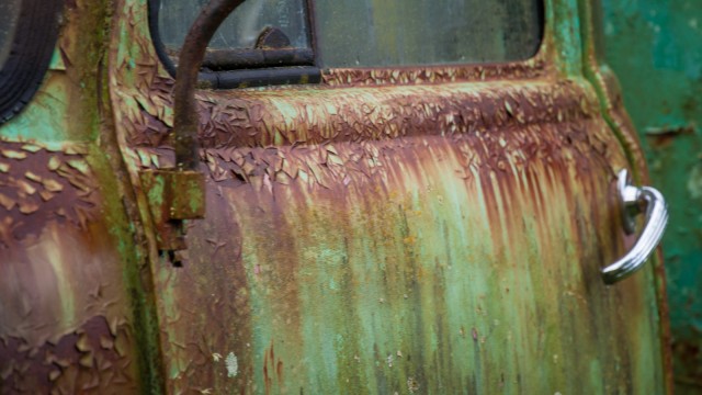 Real rust, no stylish retro effect ;)