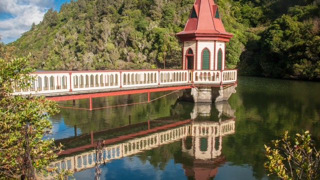 Karori lower dam water supply (former).