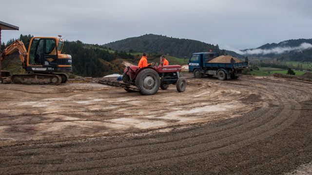 Levelling the gravel